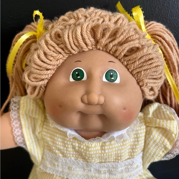Cabbage Patch Kid - Picture 4 of 11